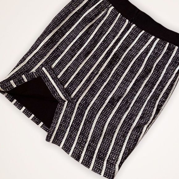 ANN TAYLOR Striped Tweed Pencil Skirt - Picture 5 of 8